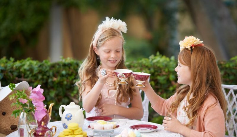 Θεματικές καφετέριες και μαγαζιά